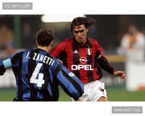 马尔蒂尼防守技巧解析展现其稳健表现，值得关注足球防守艺术的传承。