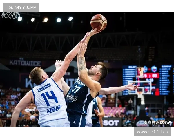 东契奇连续多次单打得分拉开差距，提升球队关键时刻效率