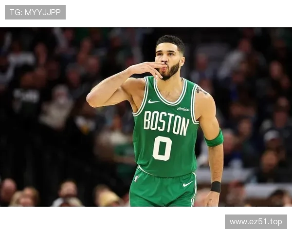 无球掩护为塔图姆拉开空位，威廉姆斯较上季效率提升